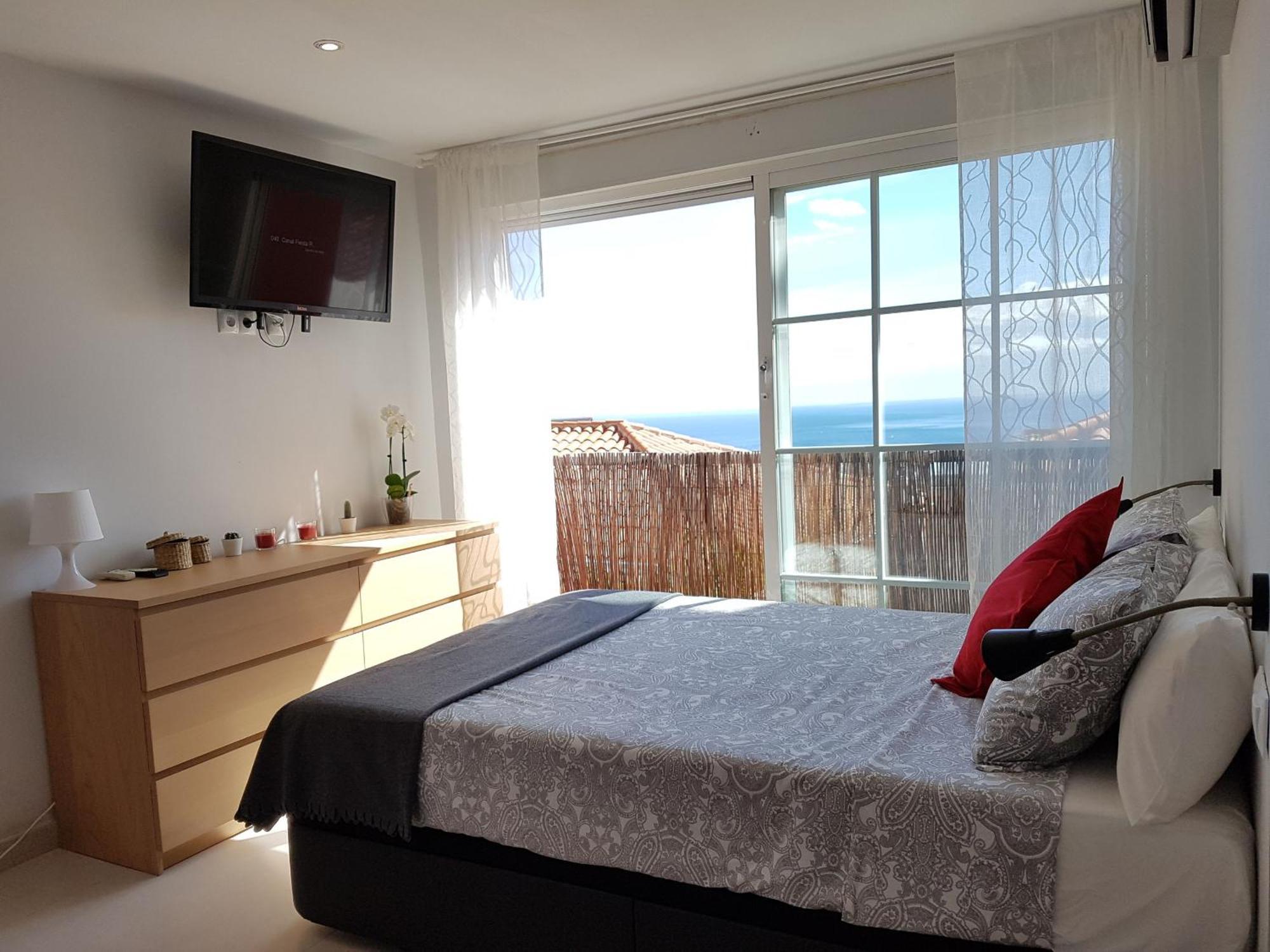 Peaceful Studio With Amazing Sea Views And Free Parking Benalmadena Exterior photo