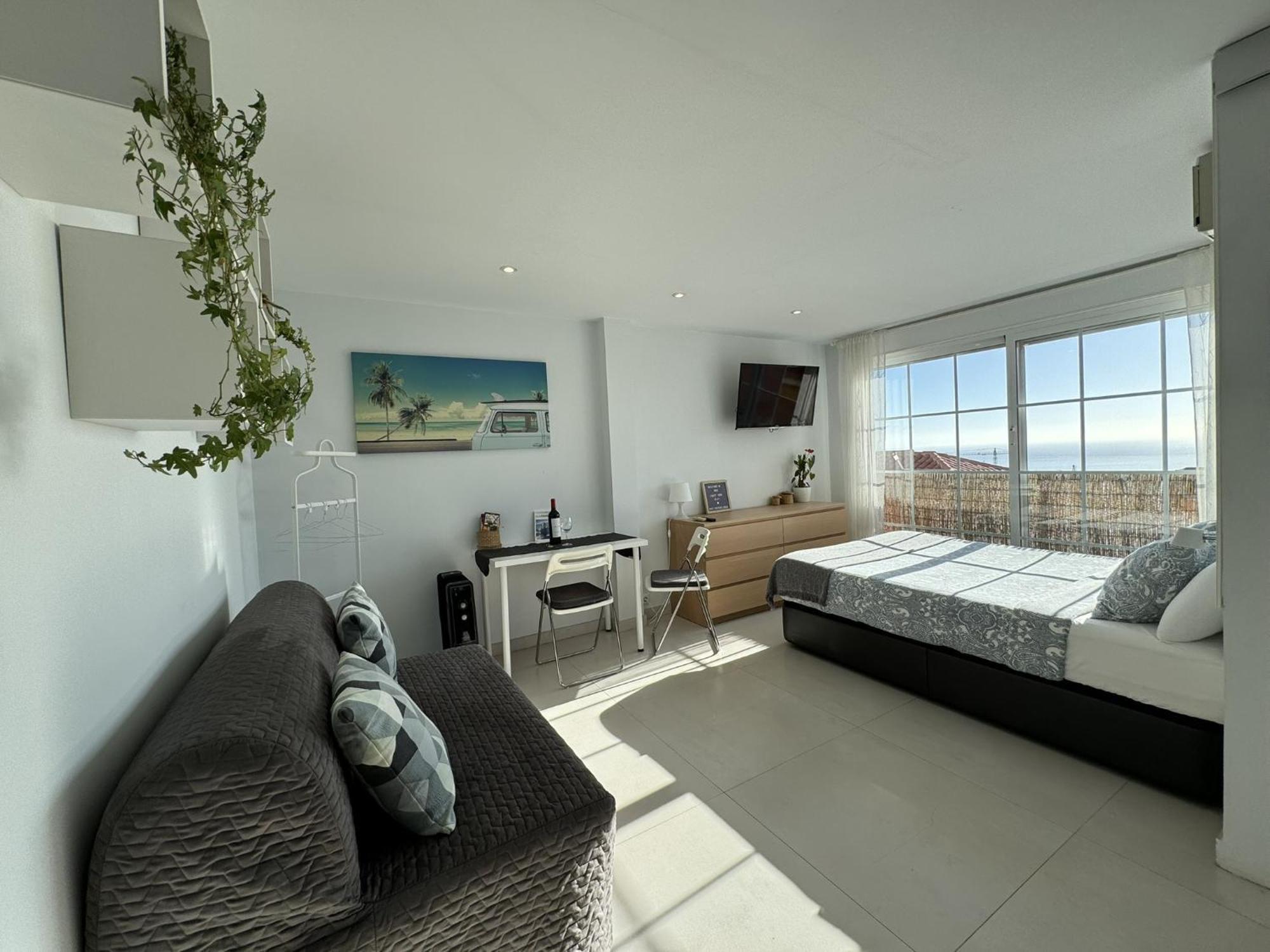 Peaceful Studio With Amazing Sea Views And Free Parking Benalmadena Exterior photo