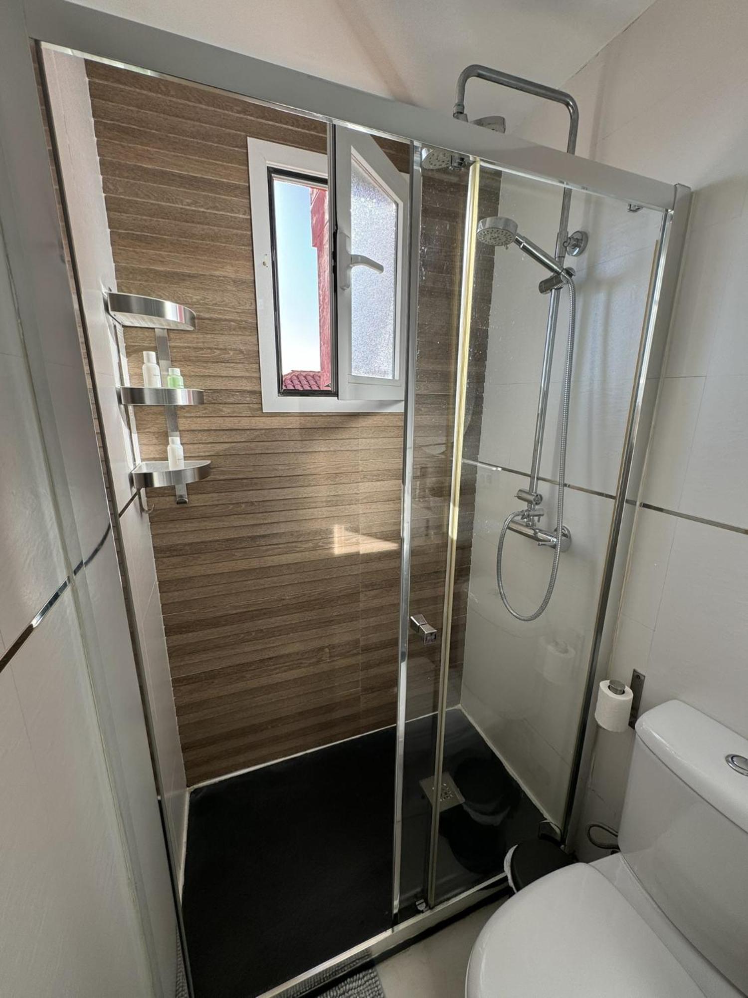 Peaceful Studio With Amazing Sea Views And Free Parking Benalmadena Exterior photo